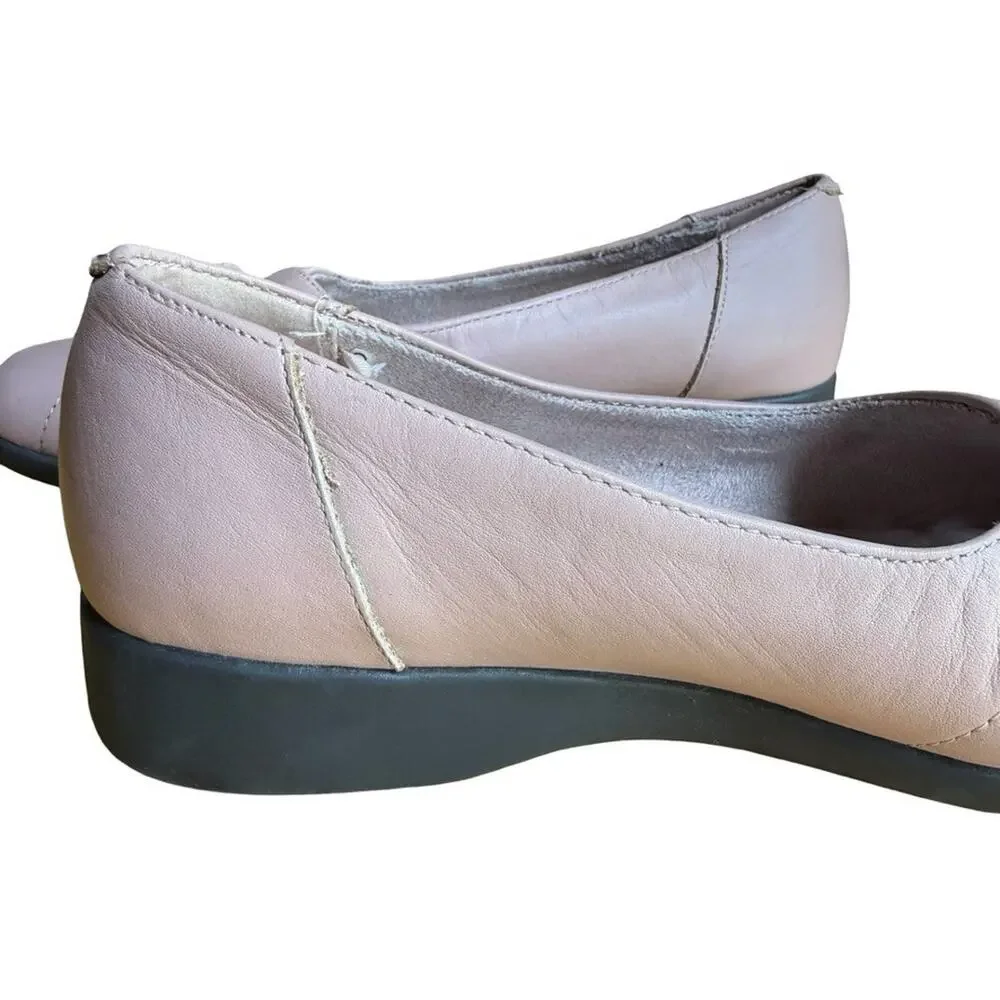 Cobbie Cuddlers Pink Slip On Leather Loafers Flats Comfort Shoes Bow Toe sz 6 W